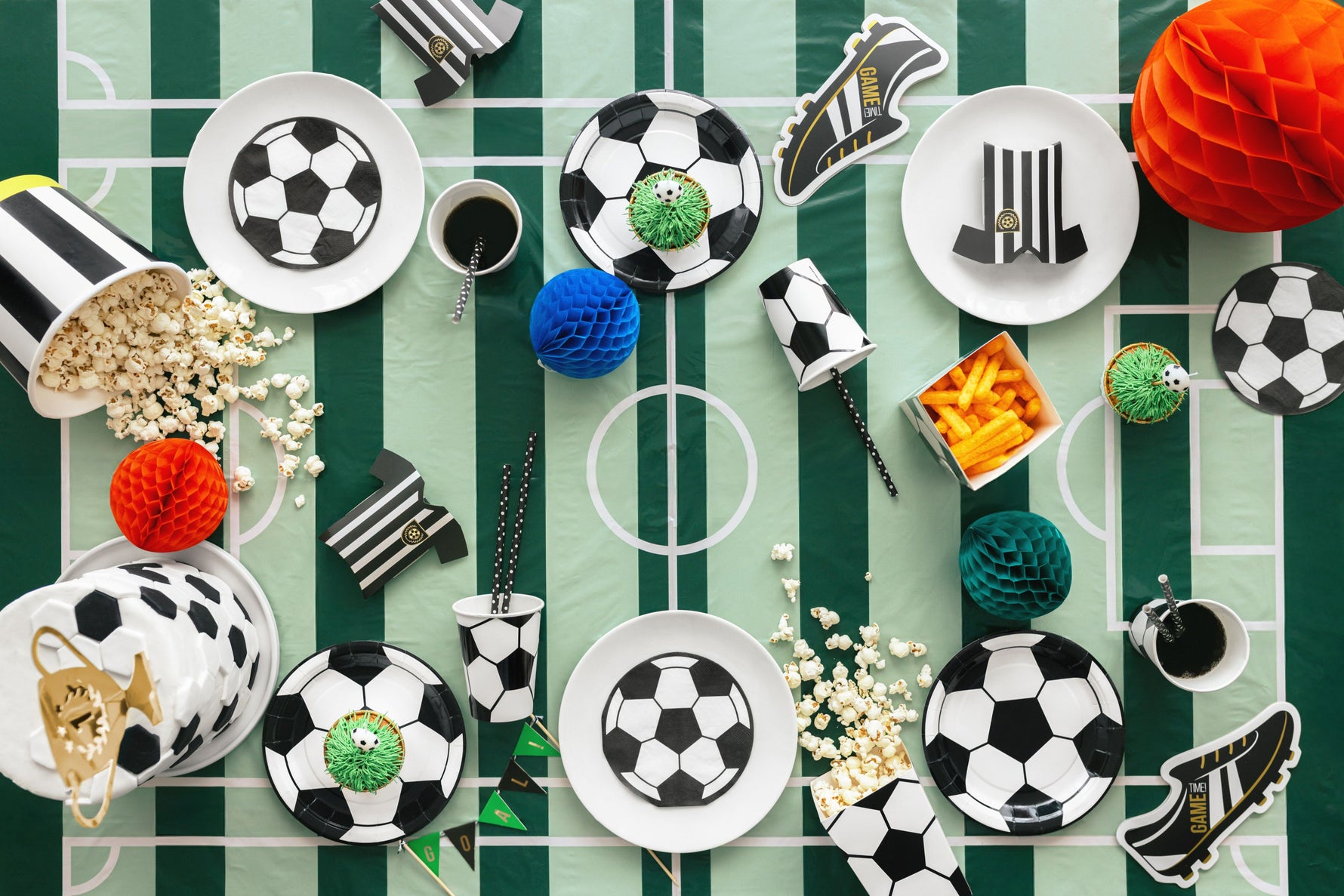 Football Fever Tableware Set Up